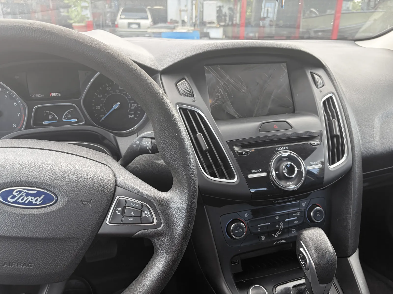 2017 FORD Focus - Photo 8